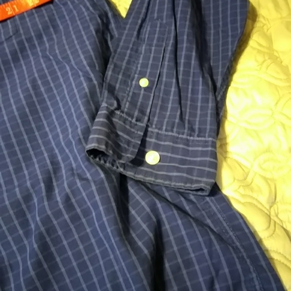 Eddie Bauer Blue Dress Shirt - Picture 4 of 4